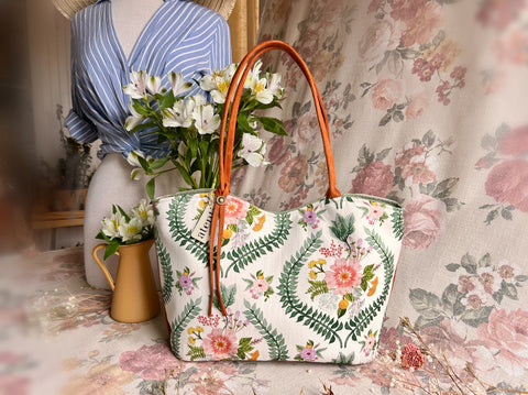 Florence Lolita, Handbag & Matching Pouch